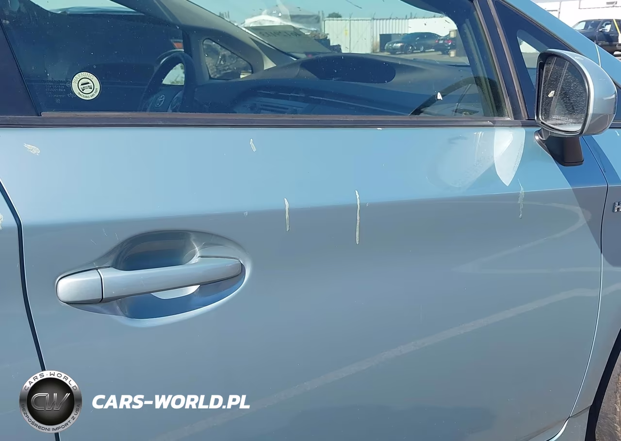 2014 Toyota Prius Two VIN:JTDKN3DU5E1852435 - 17