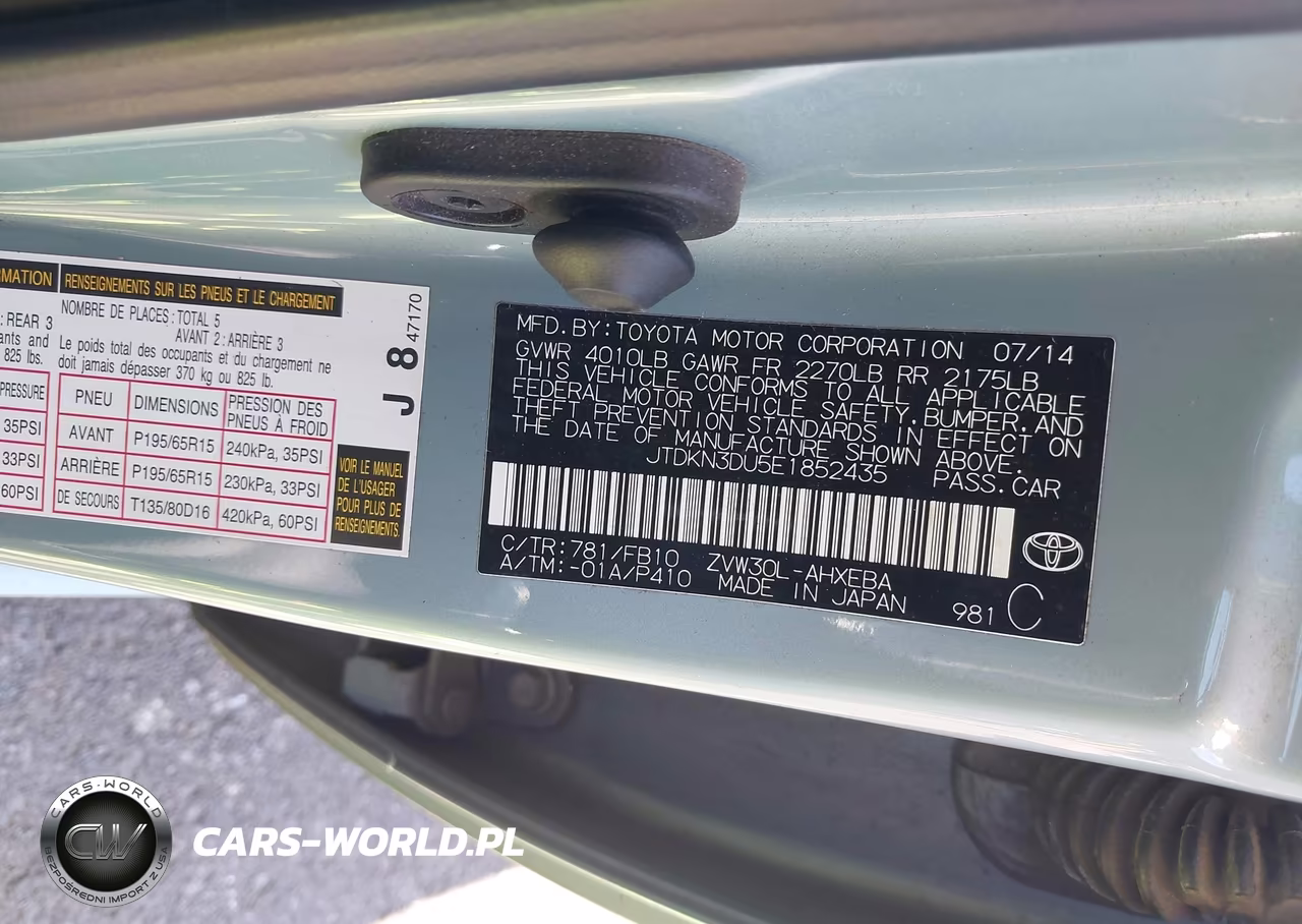 2014 Toyota Prius Two VIN:JTDKN3DU5E1852435 - 9