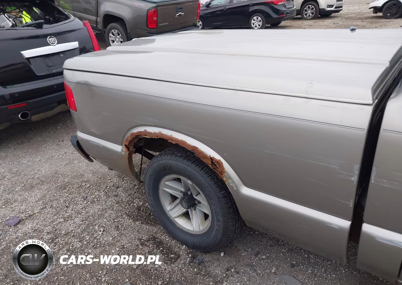 2003 Chevrolet S-10 VIN:1GCCS14X238287027 - 12