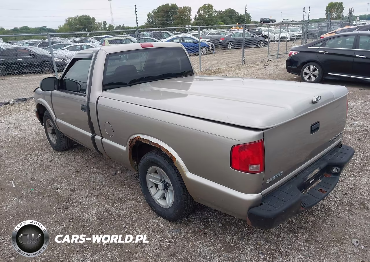 2003 Chevrolet S-10 VIN:1GCCS14X238287027 - 3