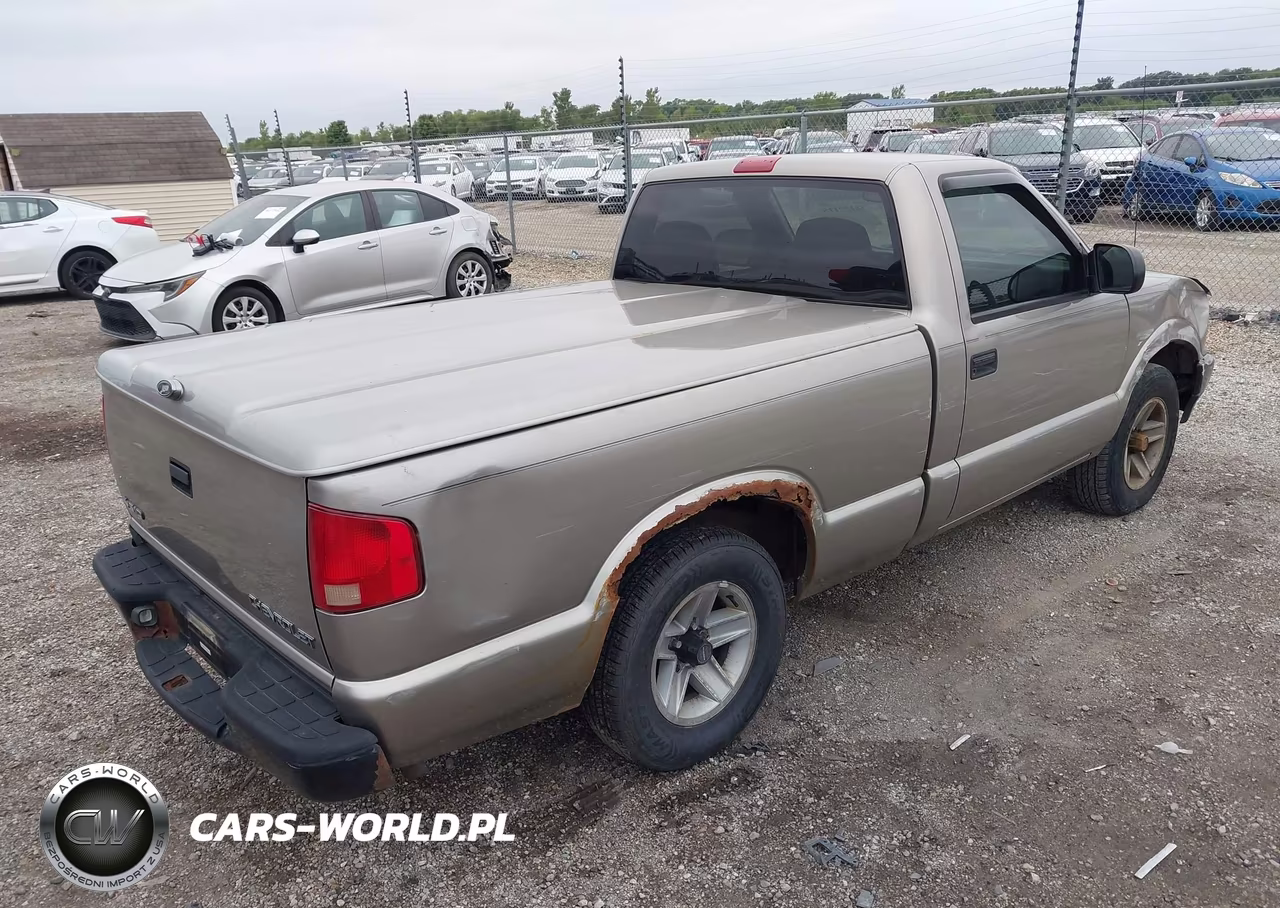 2003 Chevrolet S-10 VIN:1GCCS14X238287027 - 4
