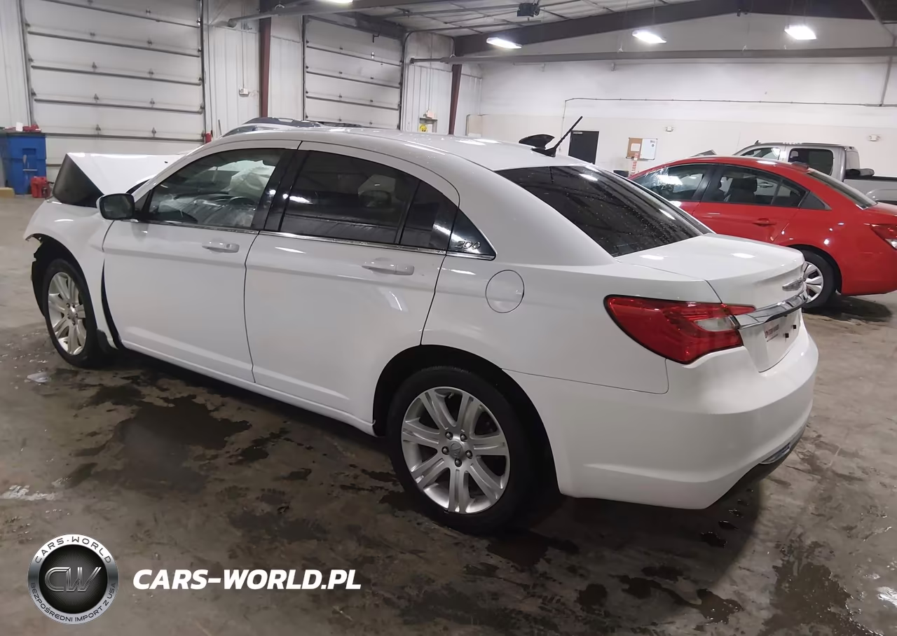 2011 Chrysler 200 Touring VIN:1C3BC1FB0BN613101 - 3