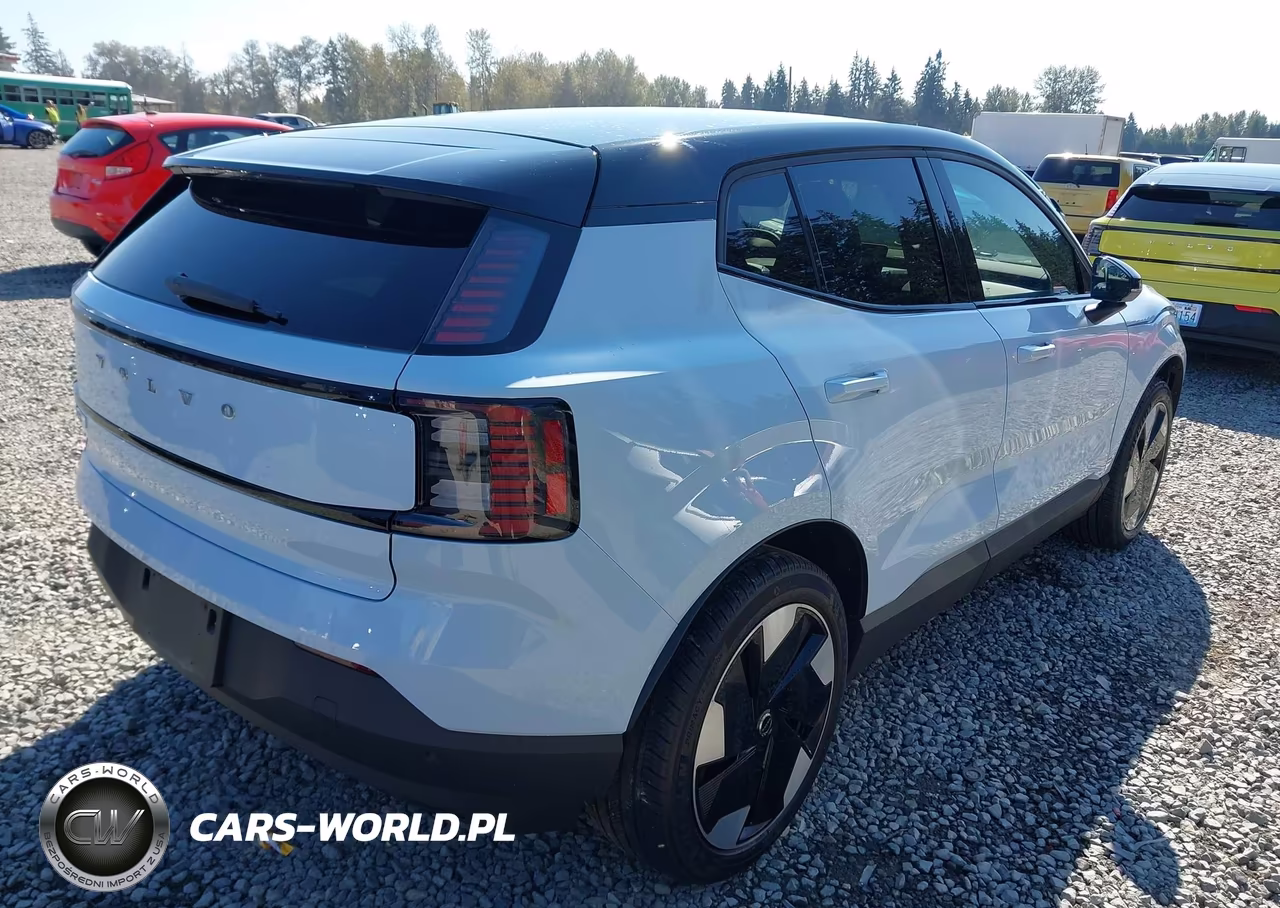 2026 Volvo Ex30 Plus Twin Motor Performance, Fully Electric VIN:YV4EK3ZK2T2615032 - 4