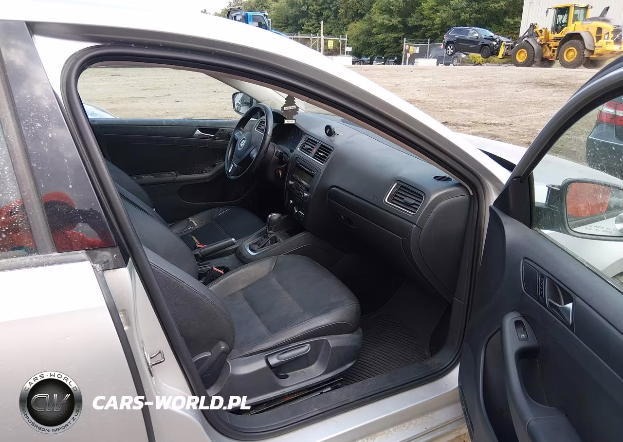 2011 Volkswagen Jetta 2.5L Se VIN:3VWDX7AJXBM385626 - 5