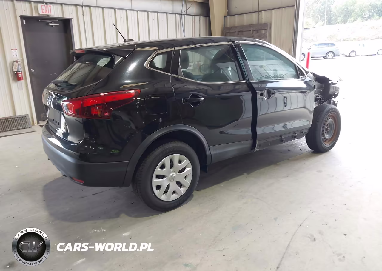 2019 Nissan Rogue Sport S VIN:JN1BJ1CPXKW235772 - 4