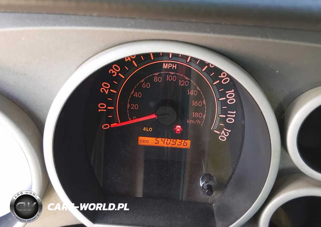 2010 Toyota Tundra Grade 5.7L V8 VIN:5TFDW5F18AX128654 - 7