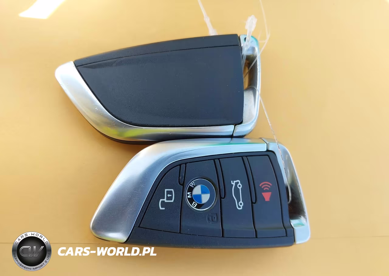 2020 BMW 330I xDrive VIN:3MW5R7J04L8B13847 - 11
