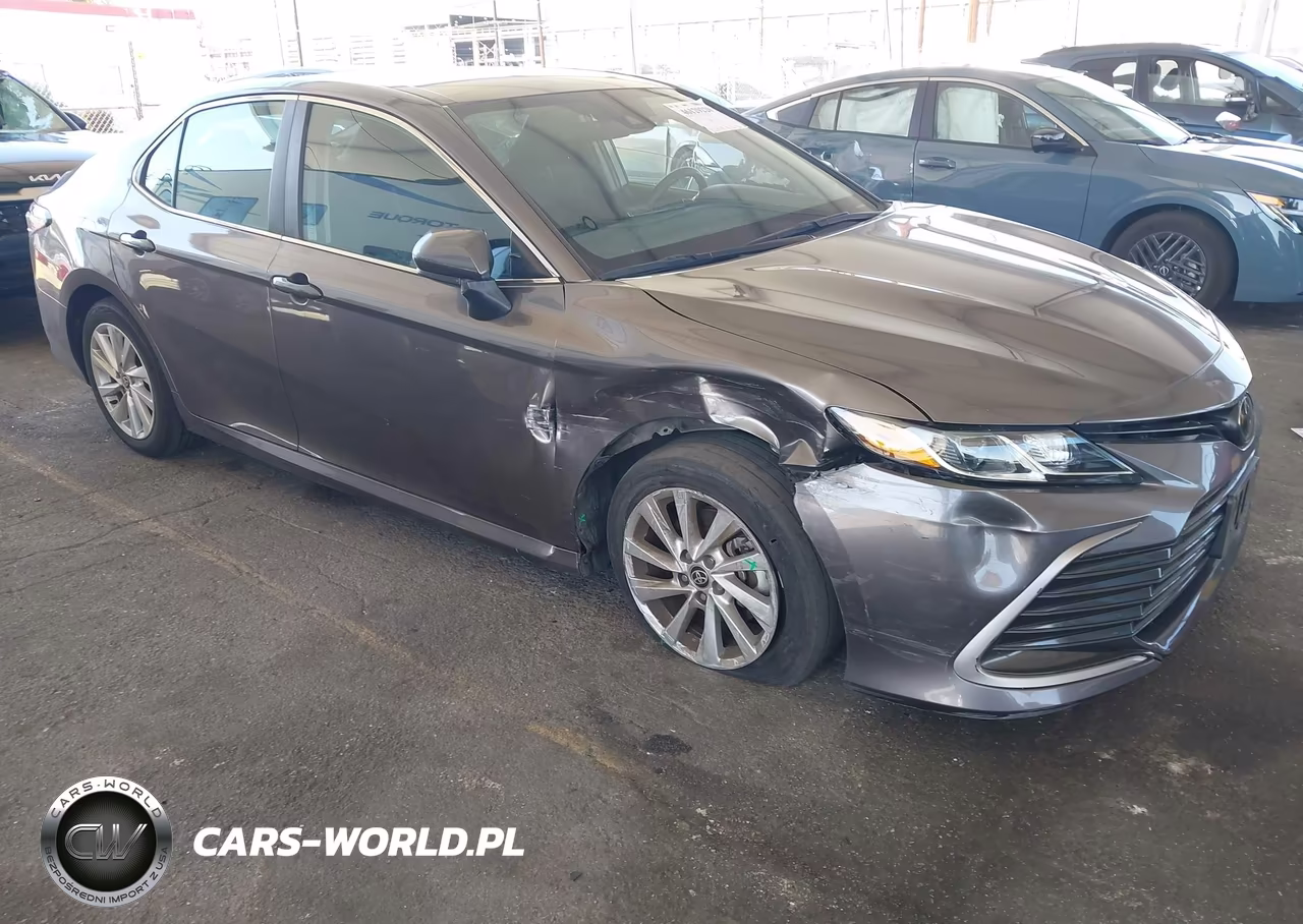 2023 Toyota Camry Le