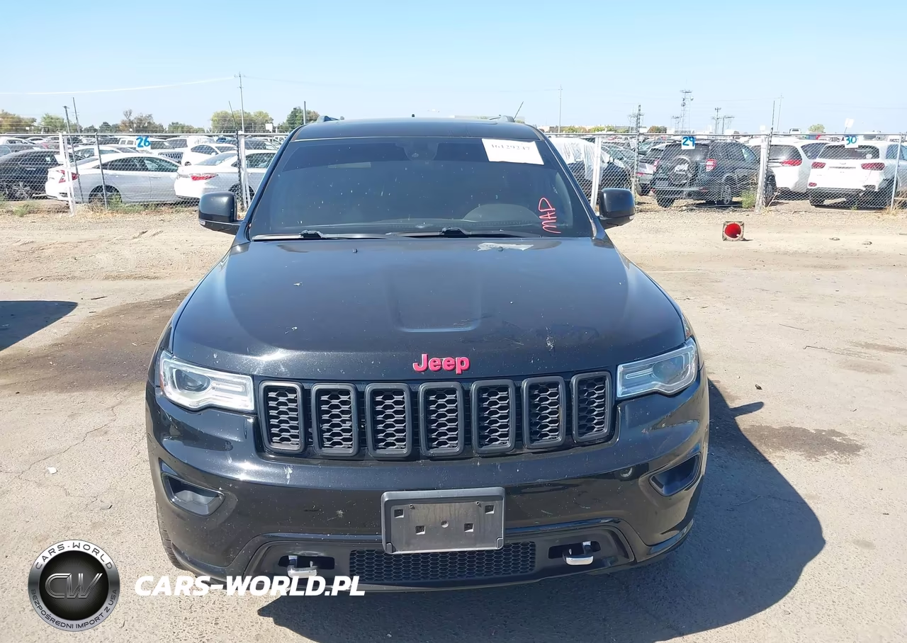 2017 Jeep Grand Cherokee Overland 4X2 VIN:1C4RJECG6HC626592 - 12
