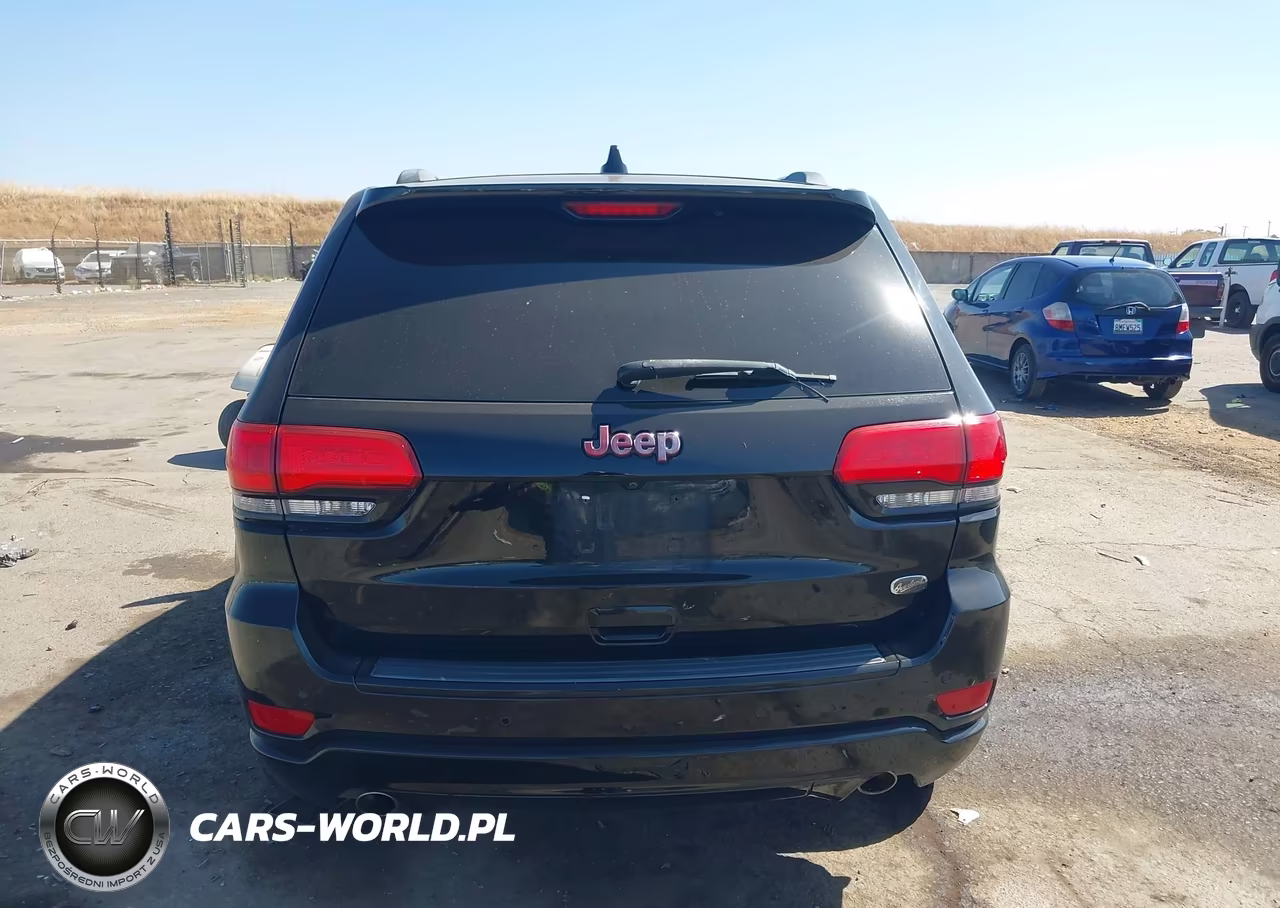 2017 Jeep Grand Cherokee Overland 4X2 VIN:1C4RJECG6HC626592 - 16
