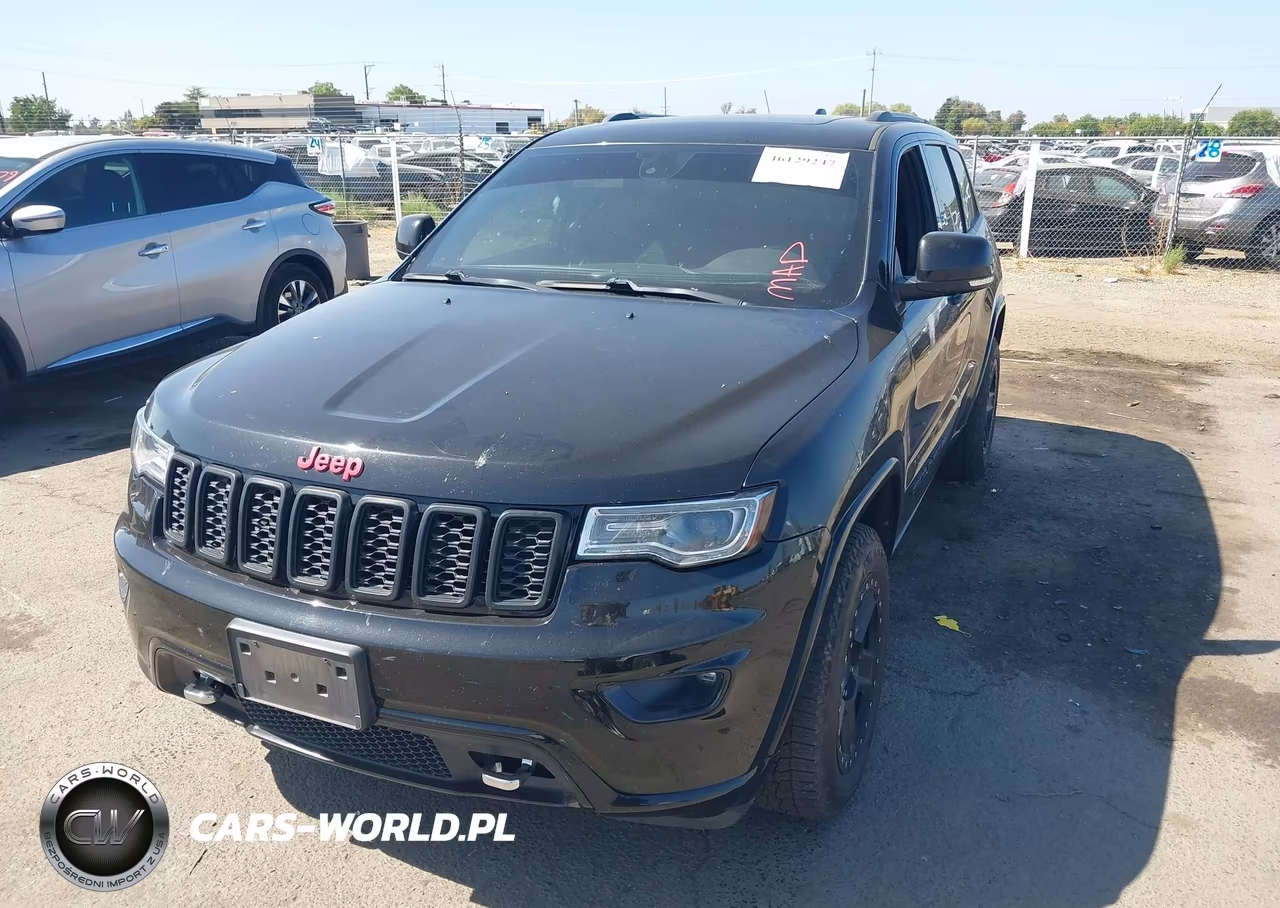 2017 Jeep Grand Cherokee Overland 4X2 VIN:1C4RJECG6HC626592 - 2