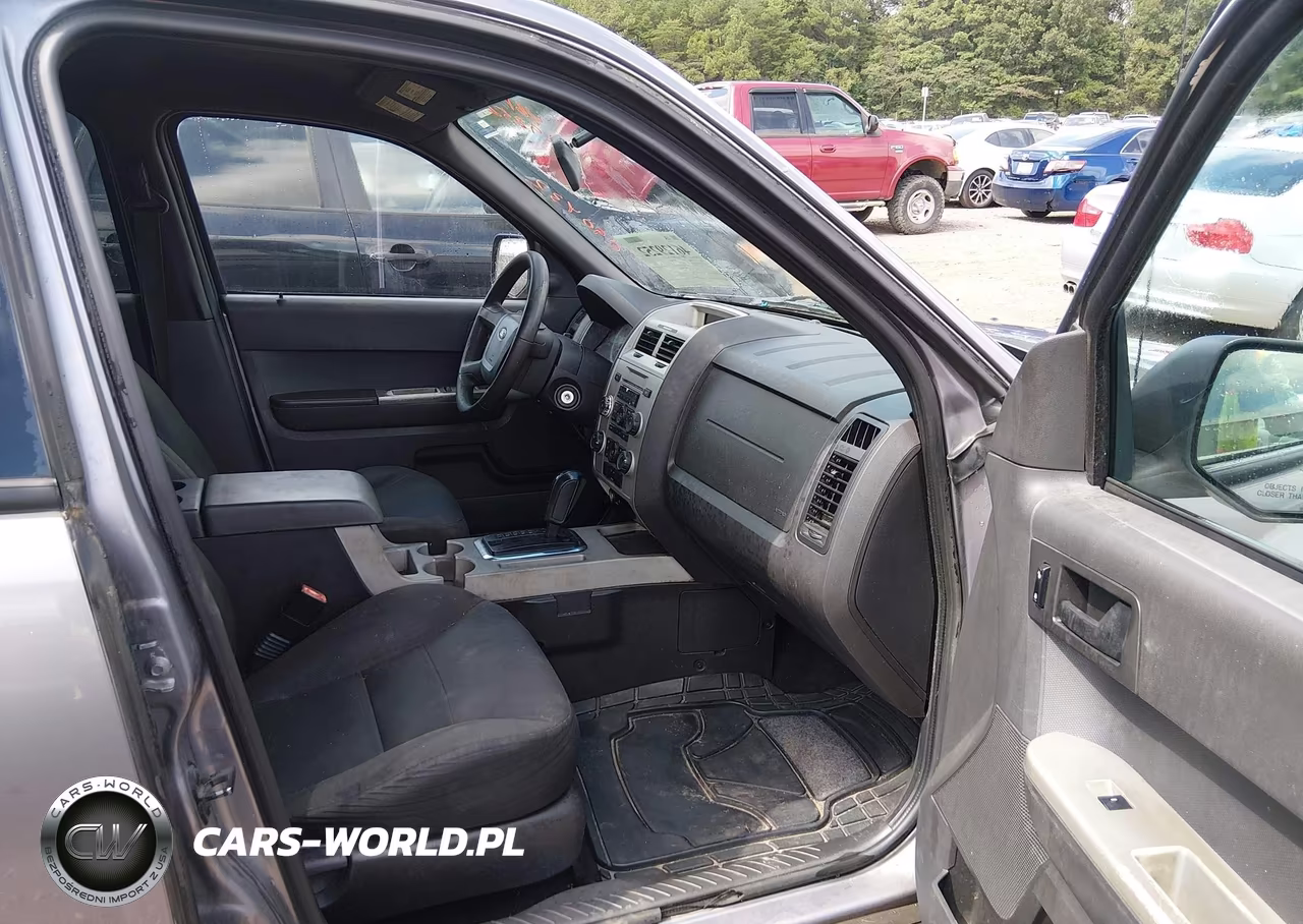 2008 Ford Escape Xlt VIN:1FMCU03158KC90432 - 5