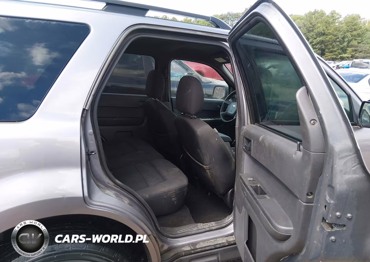 2008 Ford Escape Xlt VIN:1FMCU03158KC90432 - 8