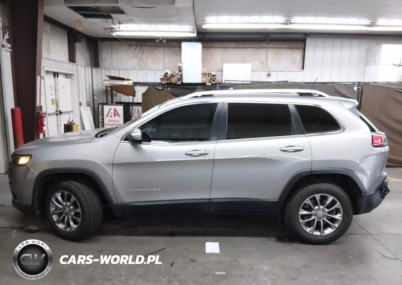 2019 Jeep Cherokee Latitude Plus 4X4 VIN:1C4PJMLN6KD219454 - 14