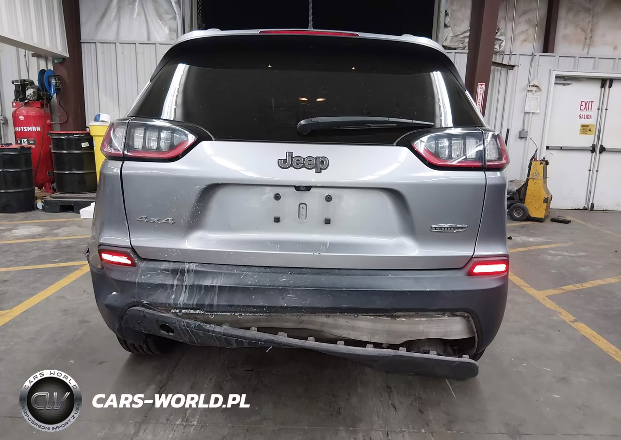 2019 Jeep Cherokee Latitude Plus 4X4 VIN:1C4PJMLN6KD219454 - 6