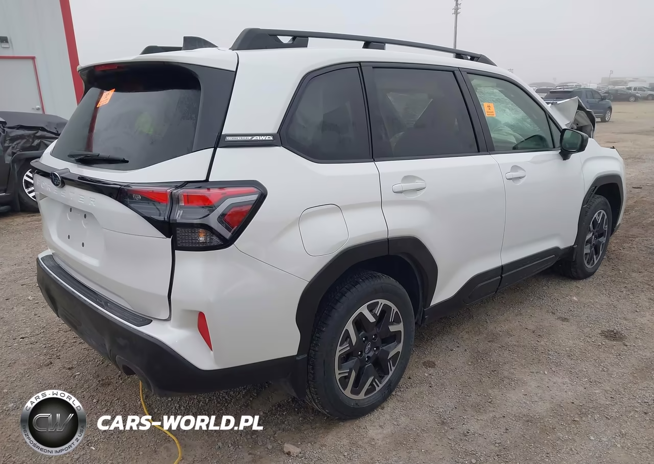 2025 Subaru Forester Premium VIN:JF2SLDDCXSH462342 - 4