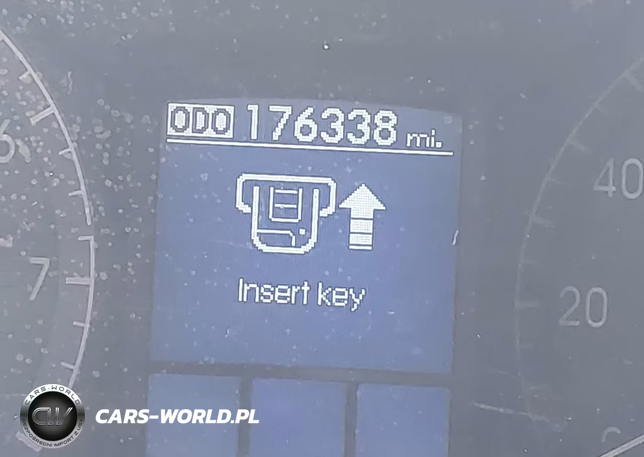 2010 Hyundai Genesis 3.8 VIN:KMHGC4DEXAU086247 - 15