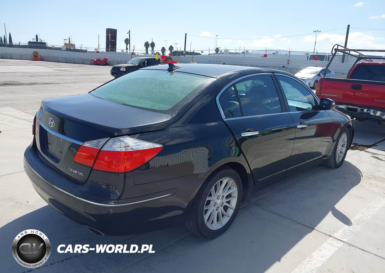 2010 Hyundai Genesis 3.8 VIN:KMHGC4DEXAU086247 - 4