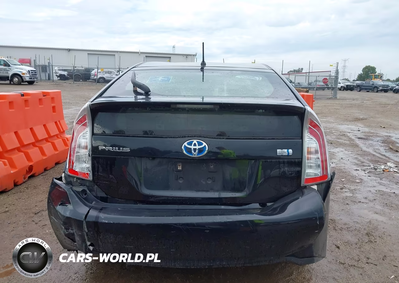 2015 Toyota Prius Two VIN:JTDKN3DU0F0452368 - 15