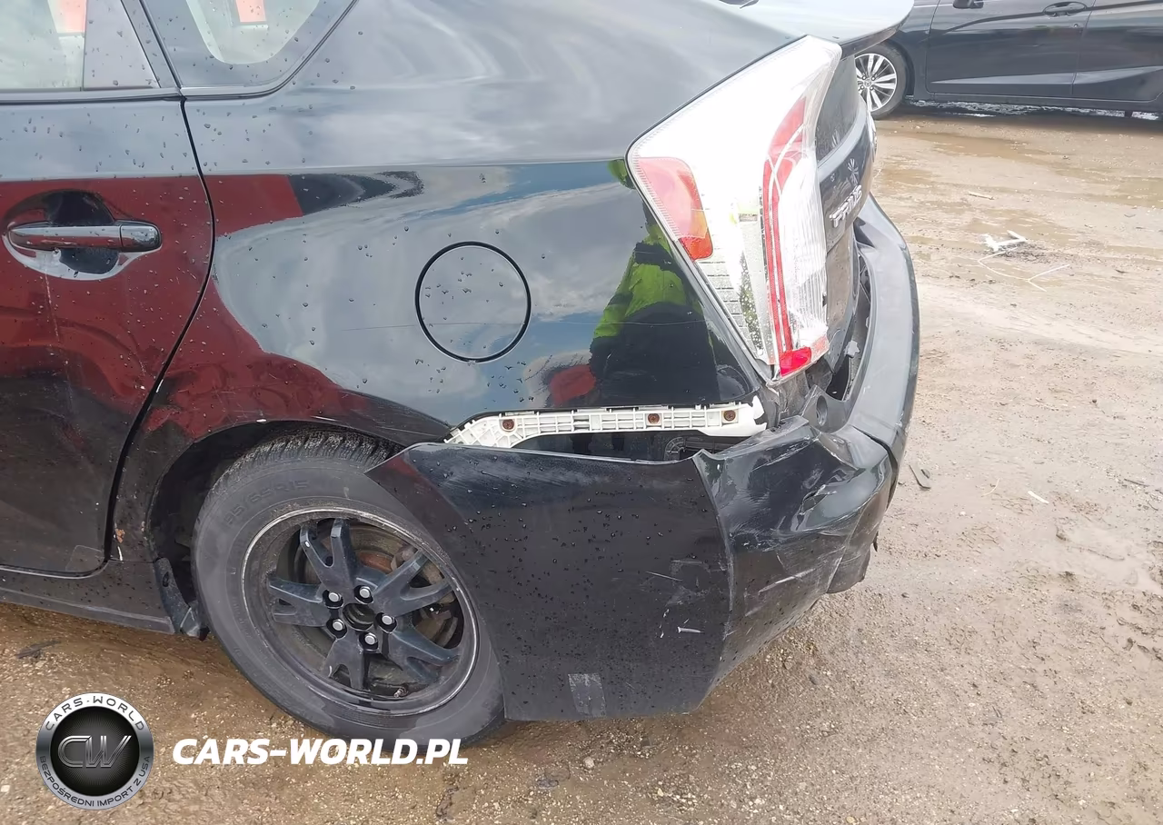 2015 Toyota Prius Two VIN:JTDKN3DU0F0452368 - 6