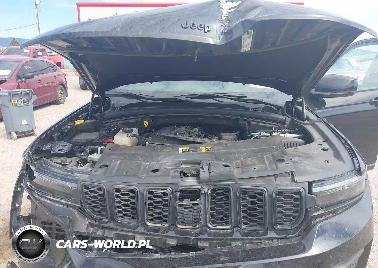 2024 Jeep Grand Cherokee Altitude 4X4 VIN:1C4RJHAG0RC215713 - 10