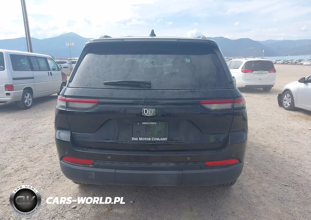 2024 Jeep Grand Cherokee Altitude 4X4 VIN:1C4RJHAG0RC215713 - 17