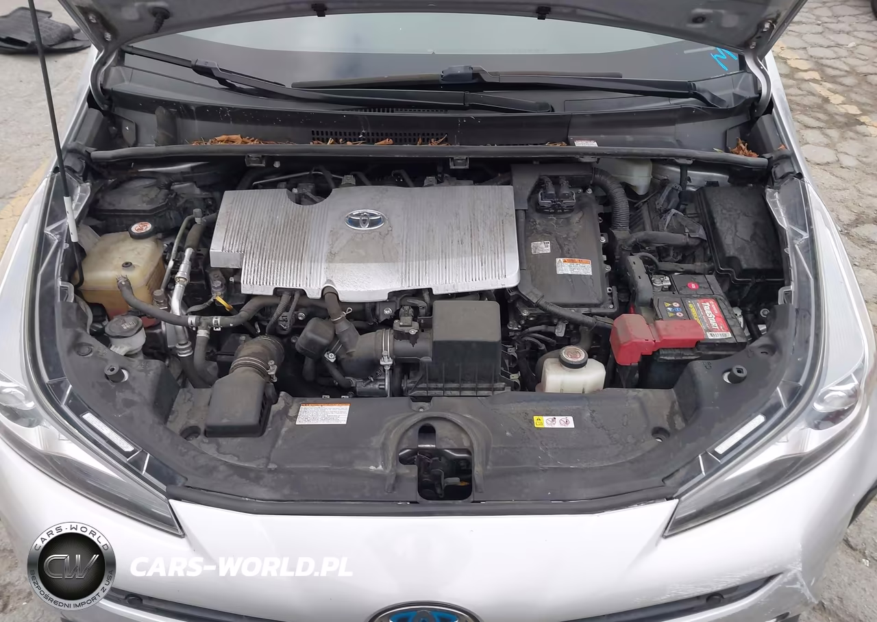 2020 Toyota Prius Le VIN:JTDKARFU6L3121722 - 10