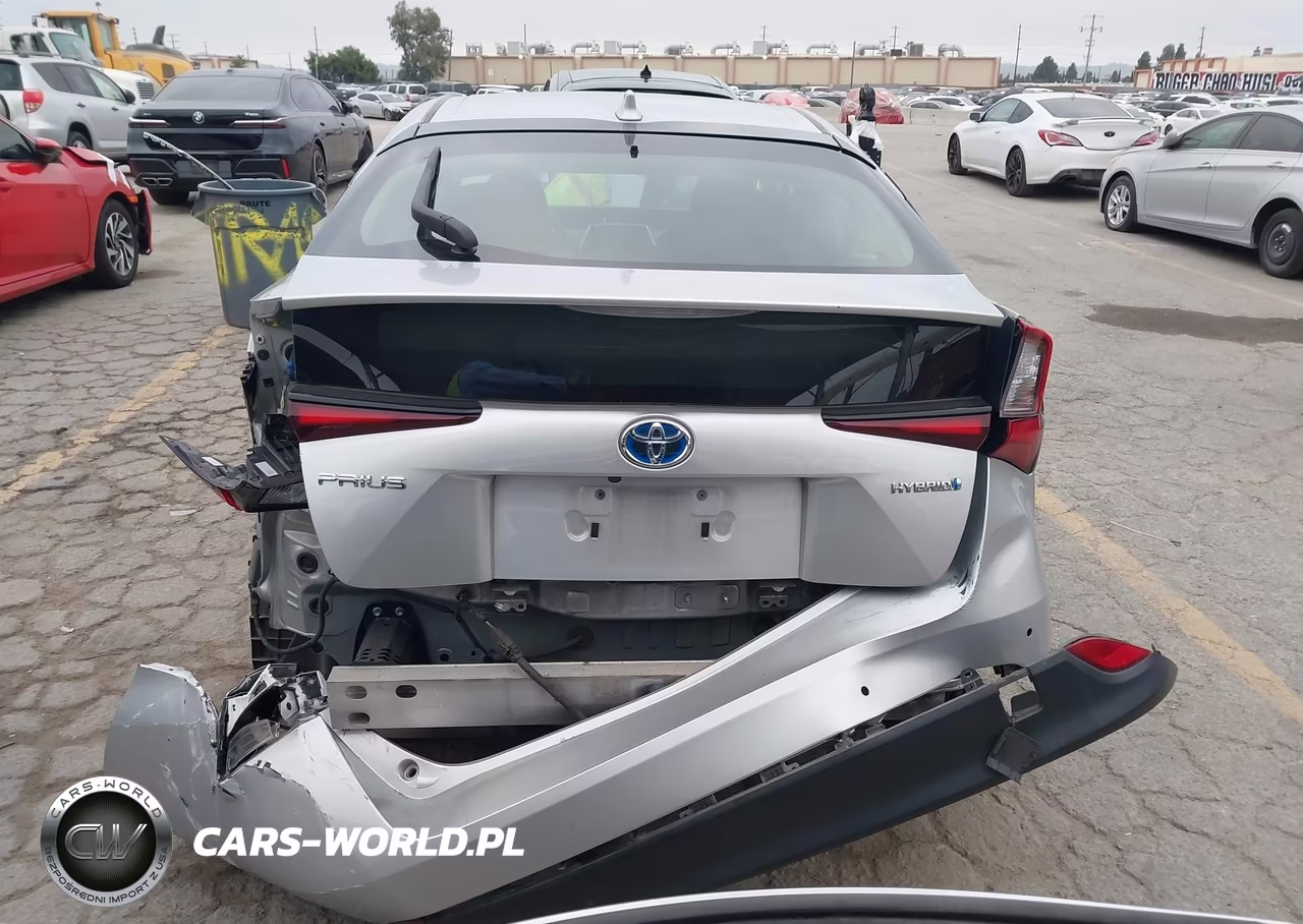 2020 Toyota Prius Le VIN:JTDKARFU6L3121722 - 16