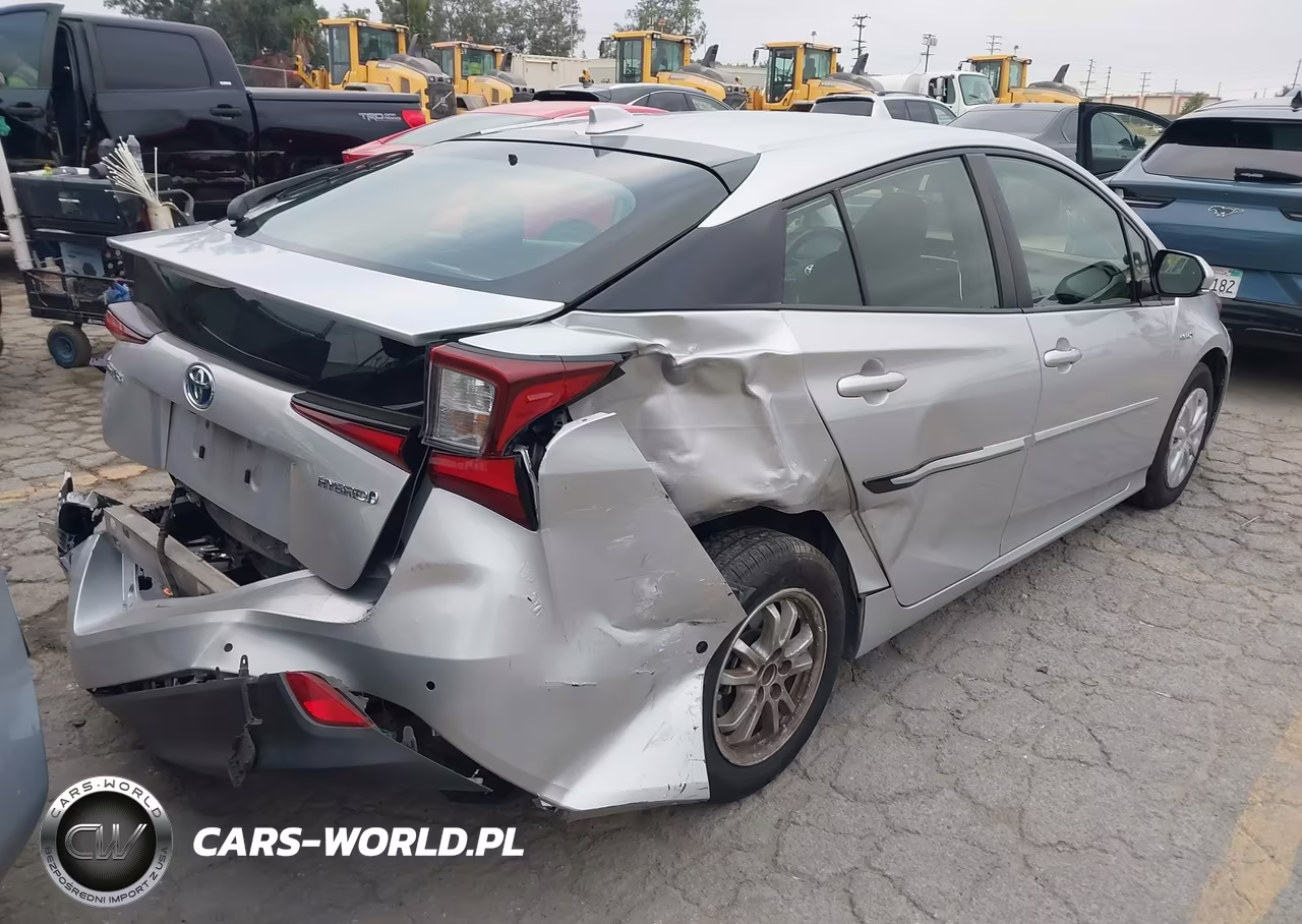 2020 Toyota Prius Le VIN:JTDKARFU6L3121722 - 4