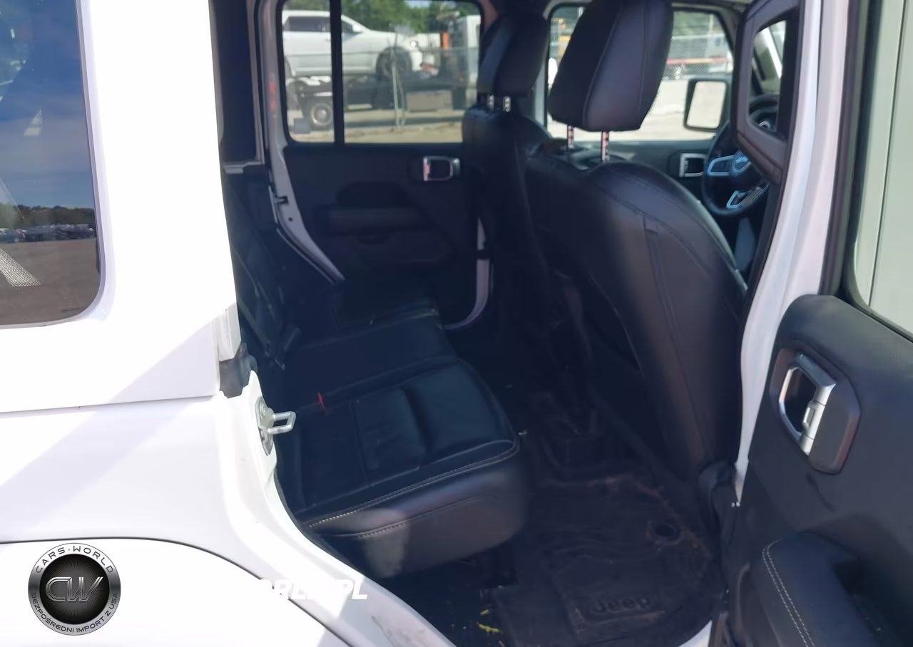 2019 Jeep Wrangler Unlimited Moab 4X4 VIN:1C4HJXEGXKW554953 - 8