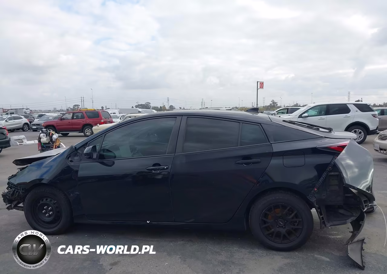 2017 Toyota Prius Two VIN:JTDKBRFU8H3544676 - 14