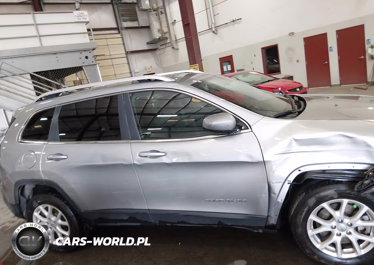 2016 Jeep Cherokee Latitude VIN:1C4PJMCB5GW218314 - 14