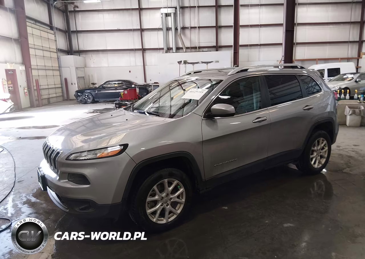 2016 Jeep Cherokee Latitude VIN:1C4PJMCB5GW218314 - 2