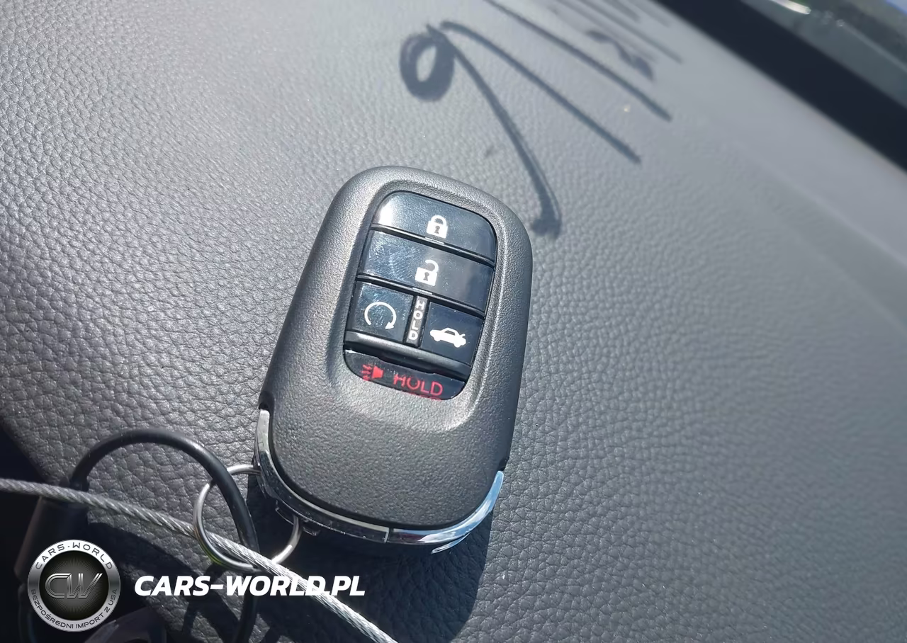 2026 Honda Accord Hybrid Sport-L VIN:1HGCY2F71TA052890 - 11
