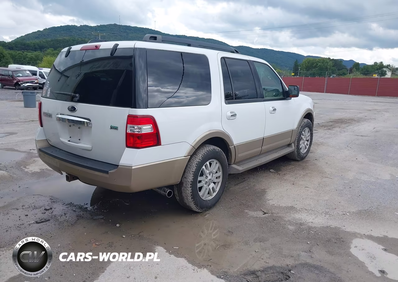 2014 Ford Expedition Xlt VIN:1FMJU1H54EEF50452 - 4