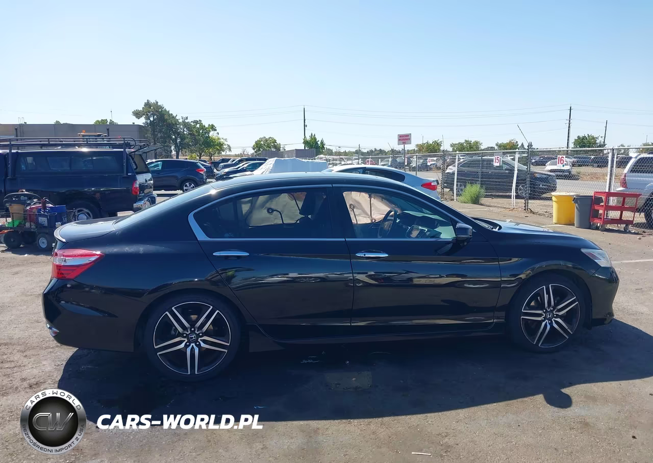 2017 Honda Accord Touring V6 VIN:1HGCR3F97HA019629 - 13