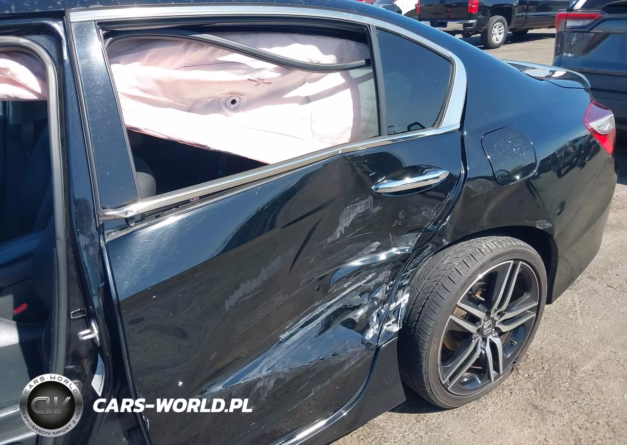 2017 Honda Accord Touring V6 VIN:1HGCR3F97HA019629 - 6