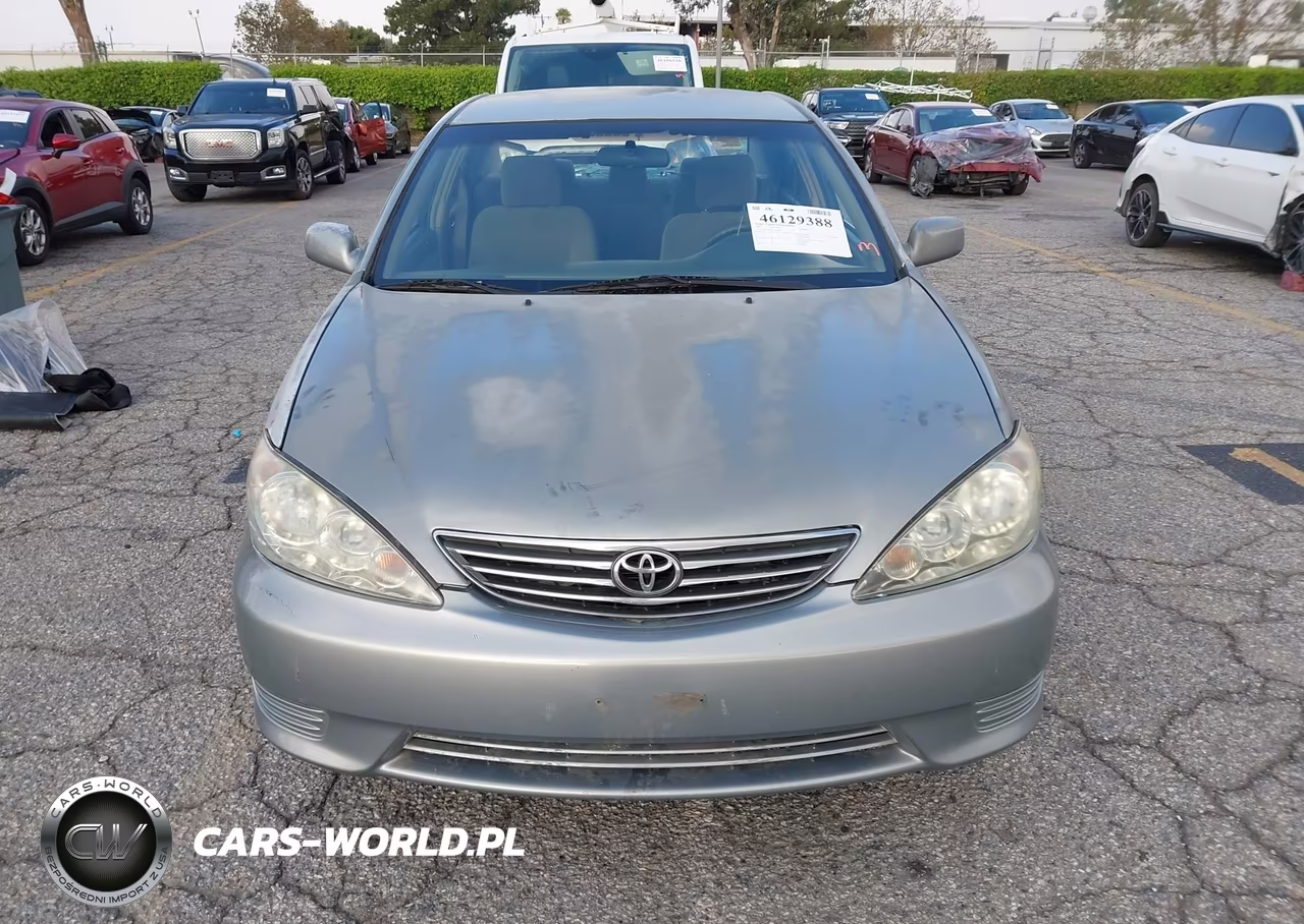 2005 Toyota Camry Le VIN:4T1BE32KX5U554295 - 14