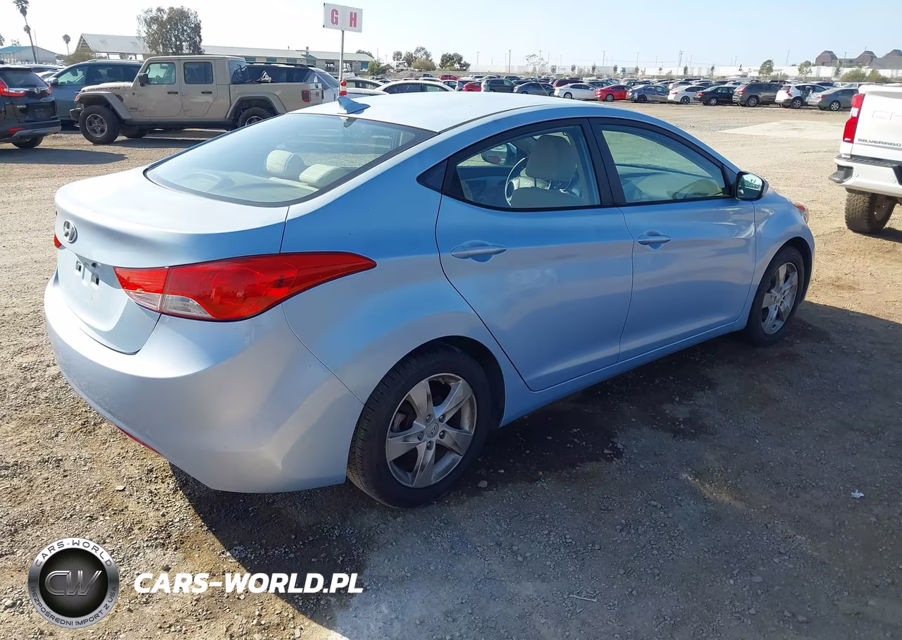 2011 Hyundai Elantra Gls-Limited VIN:KMHDH4AE2BU128453 - 4