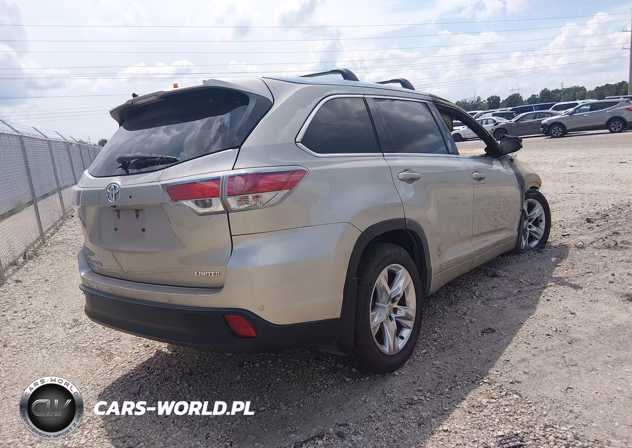 2015 Toyota Highlander Limited V6 VIN:5TDYKRFHXFS119033 - 4