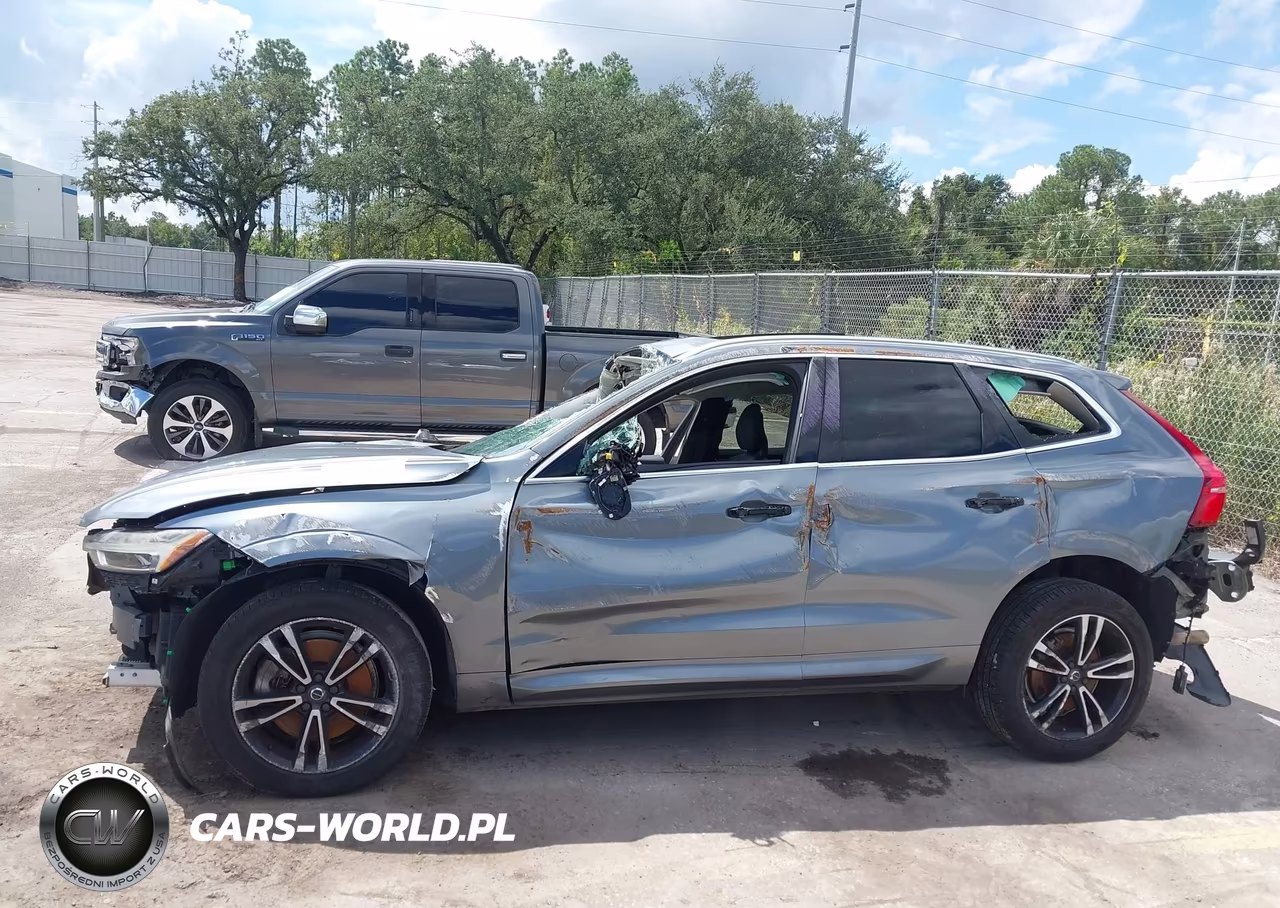 2018 Volvo Xc60 T6 Momentum VIN:YV4A22RK4J1021828 - 11