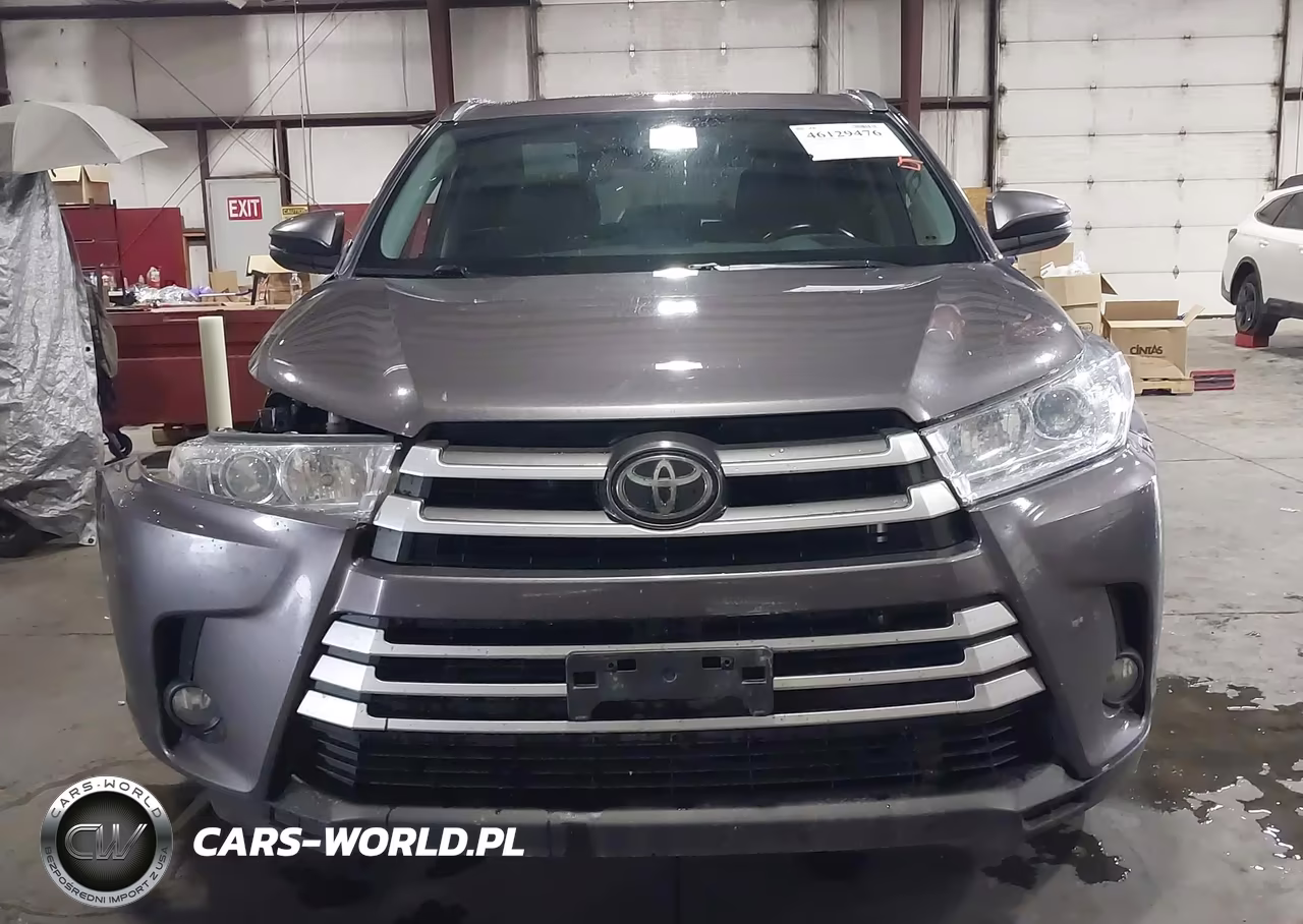 2019 Toyota Highlander Xle VIN:5TDJZRFH0KS579745 - 12