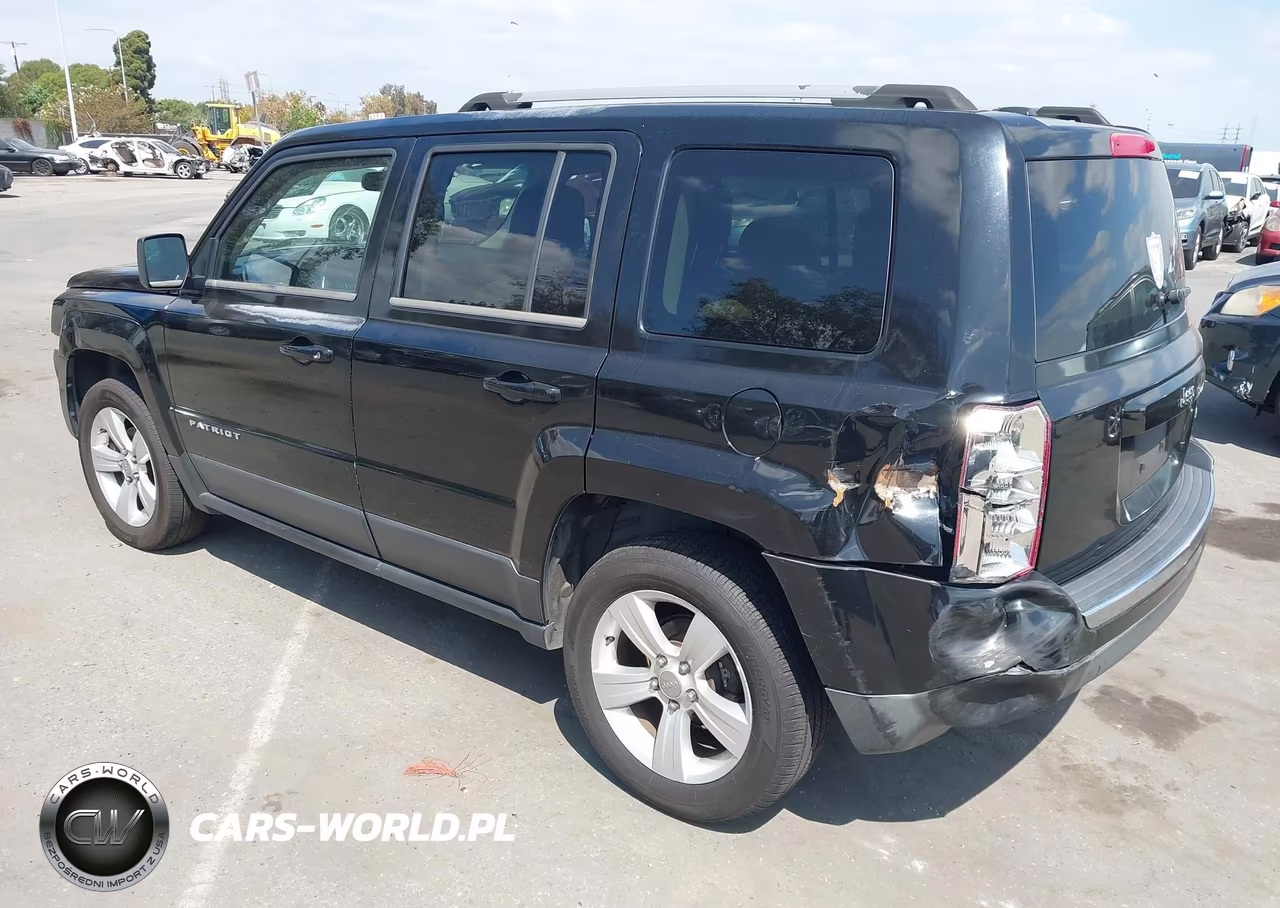 2014 Jeep Patriot Limited VIN:1C4NJPCB2ED570266 - 3