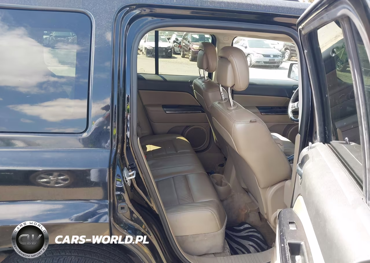 2014 Jeep Patriot Limited VIN:1C4NJPCB2ED570266 - 8