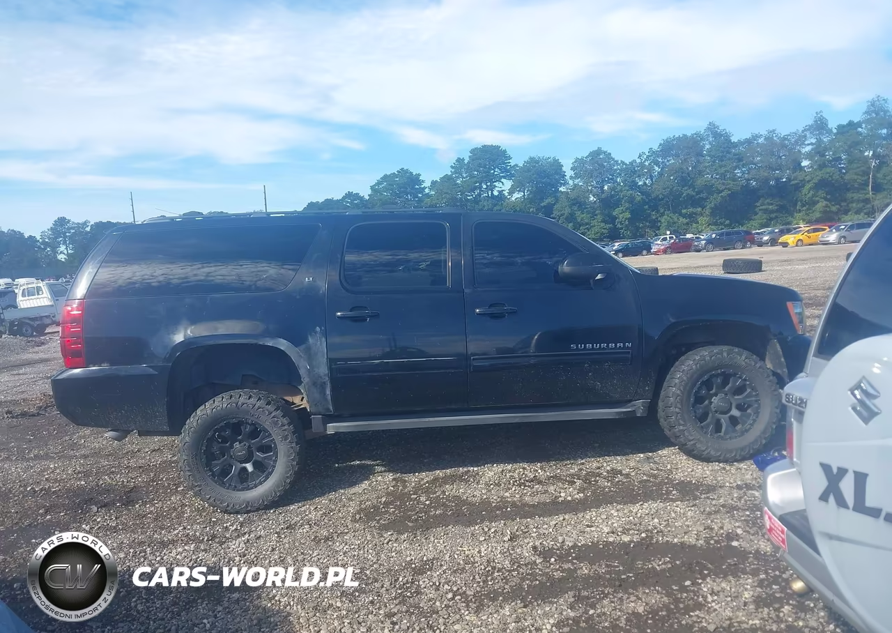 2013 Chevrolet Suburban 1500 Lt VIN:1GNSKJE70DR134806 - 13
