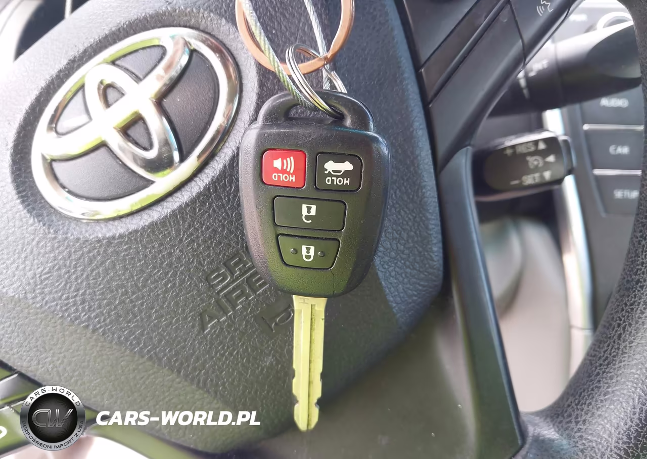 2017 Toyota Camry Le VIN:4T1BF1FK1HU621592 - 11