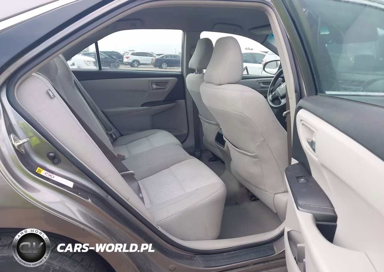 2017 Toyota Camry Le VIN:4T1BF1FK1HU621592 - 8