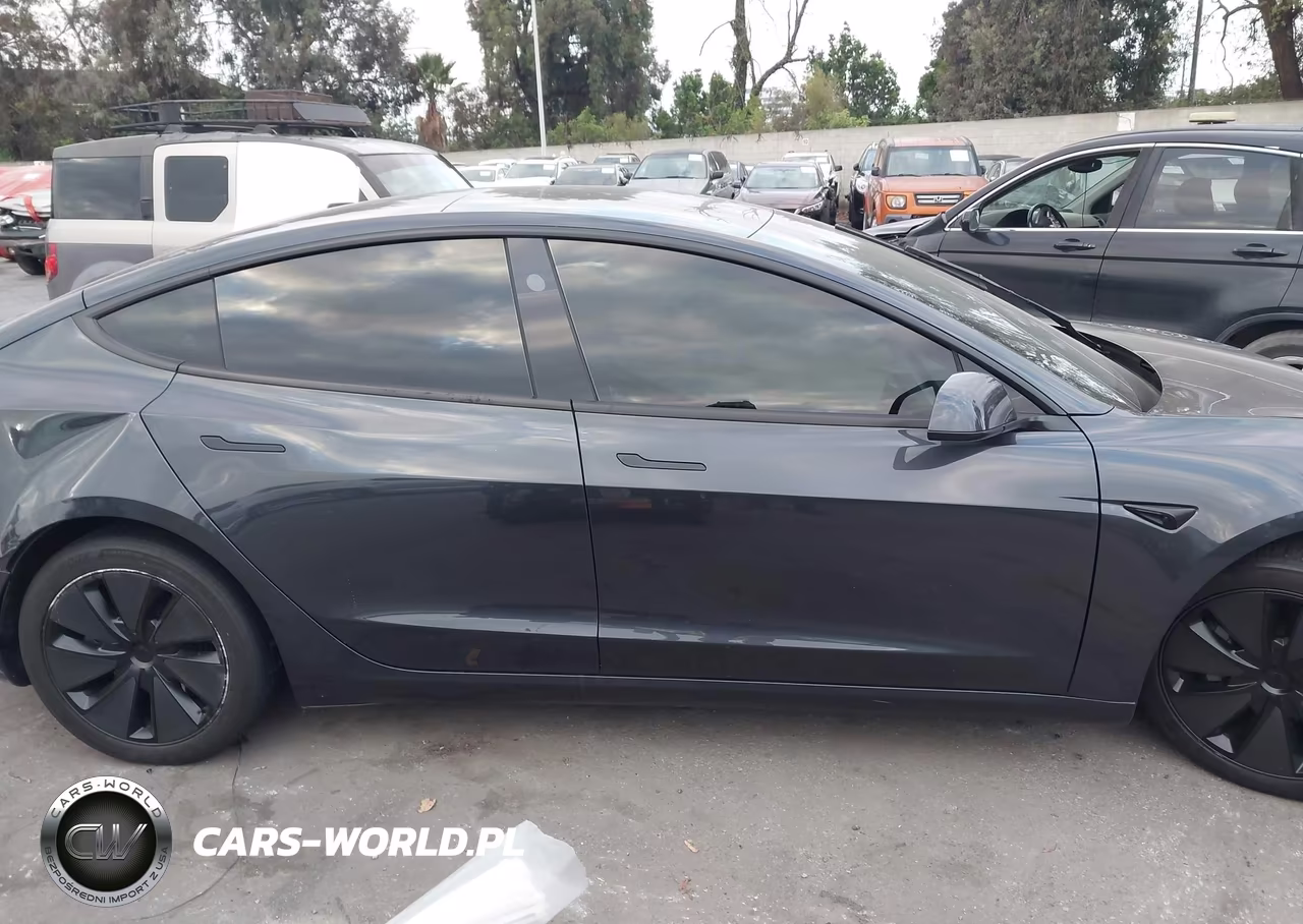 2025 Tesla Model 3 Long Range Rear-Wheel Drive-Standard Rear-Wheel Drive VIN:5YJ3E1EA0SF051802 - 13
