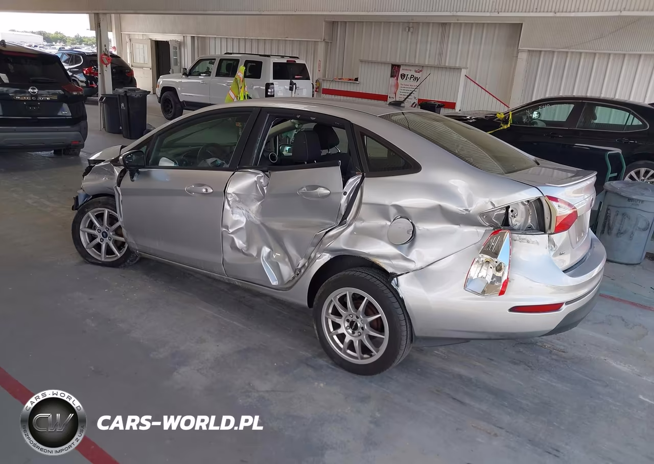 2018 Ford Fiesta Se VIN:3FADP4BJ7JM123289 - 3