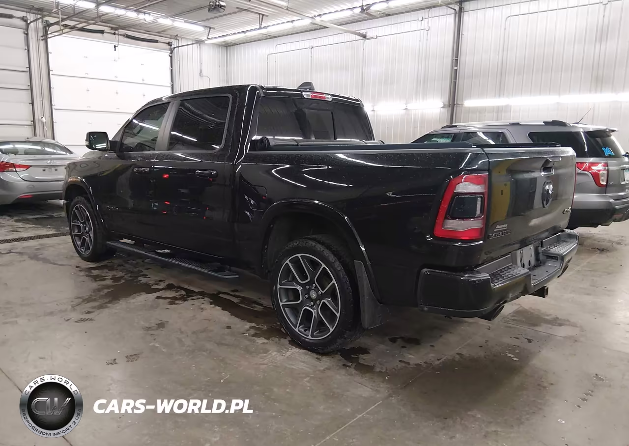 2019 Ram 1500 Laramie 4X4 5'7 Box VIN:1C6SRFJT1KN787161 - 3